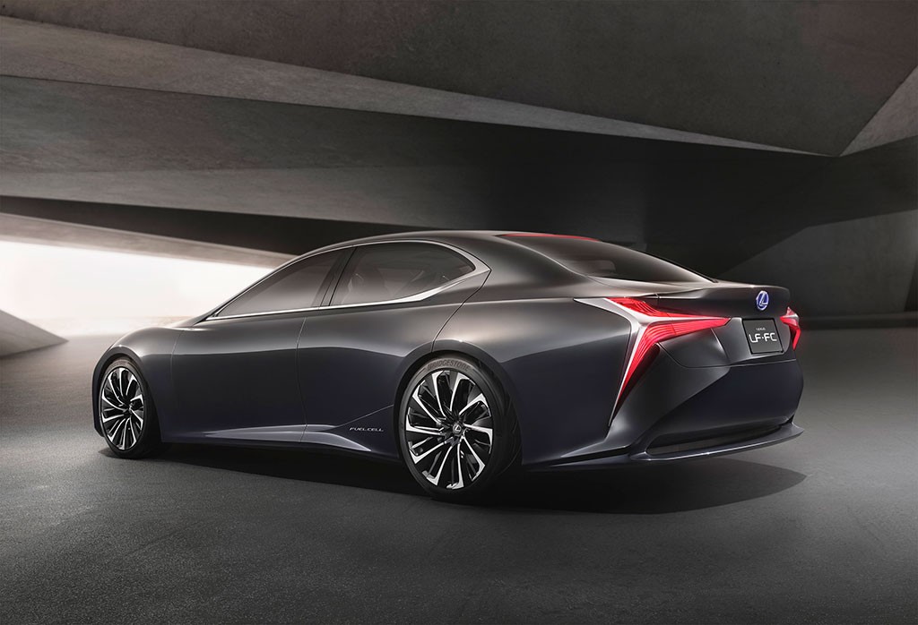 Lexus-LF-FC-konsept (1)