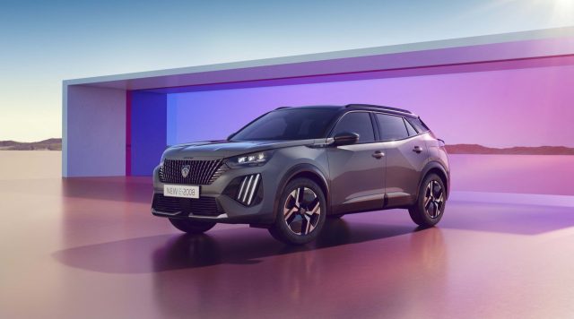 Yeni Peugeot 2008, elektrikli ile 406 km menzil sunuyor
