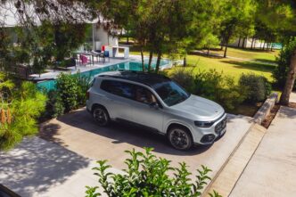 Yeni Elektrikli Mercedes-Benz GLB Türkiye’de Satışa Sunuldu
