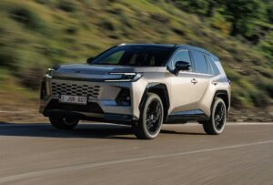 Yeni Toyota RAV4 Tanıtıldı: Altıncı Nesil SUV 2026’da Türkiye’de
