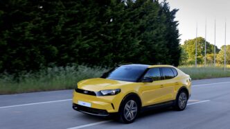 Ford Capri ve Explorer Yeni LFP Bataryayla Daha Uzun Menzil Sunuyor