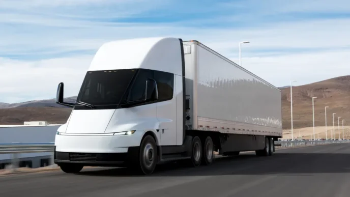 Tesla Semi Avrupa’ya Geliyor: 1.200 kW Şarj ve 800 km Menzil