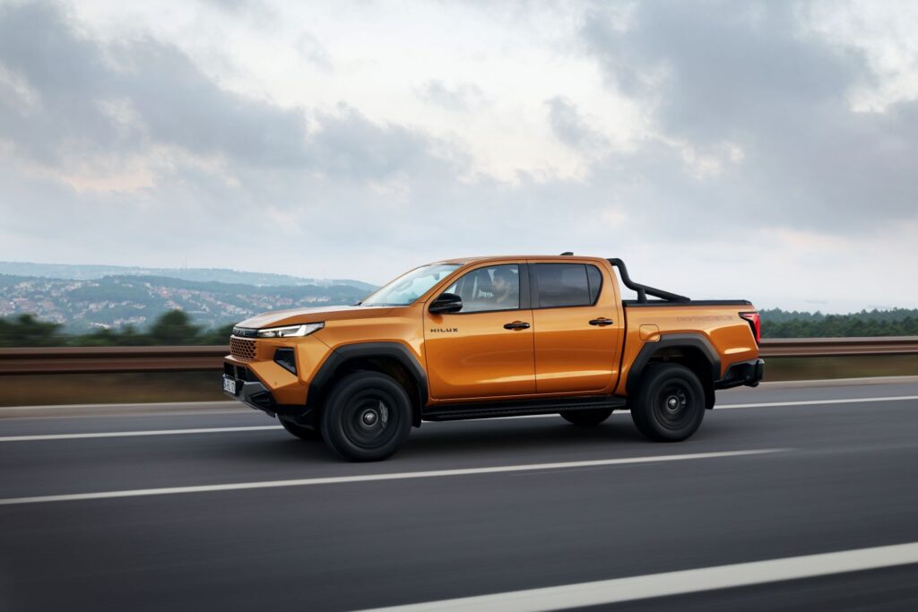 Yeni Toyota Hilux Türkiye’de satışa çıktı: İşte fiyatı ve özellikleri