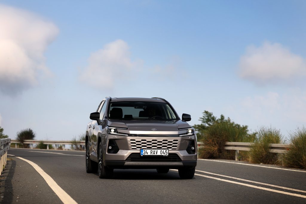 2026 Yeni Toyota RAV4 test sürüşü