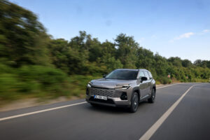 2026 Yeni Toyota RAV4 test sürüşü