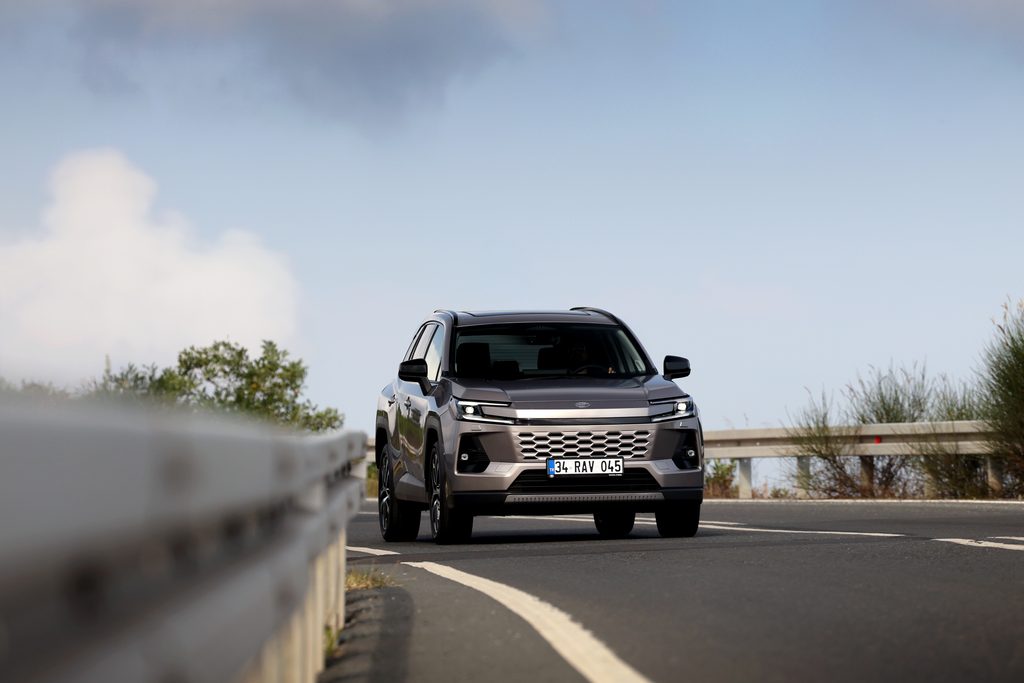 2026 Yeni Toyota RAV4 test sürüşü