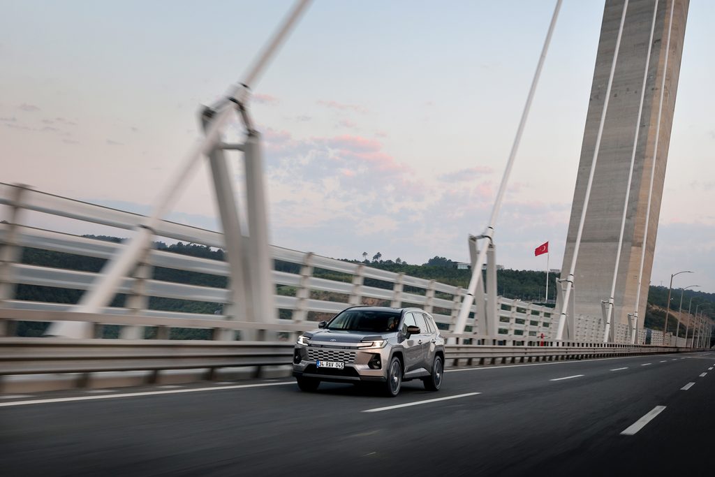 2026 Yeni Toyota RAV4 test sürüşü