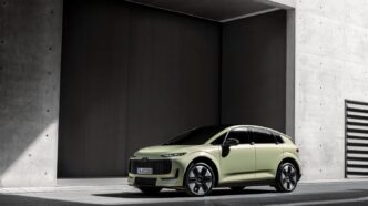 Audi A2 e-tron'un önden görünümü, Pistachio yeşili gövde rengiyle