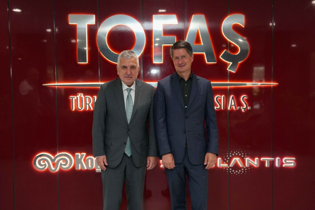 Tofaş CEO’su Cengiz Eroldu ve Citroën CEO’su Xavier Chardon