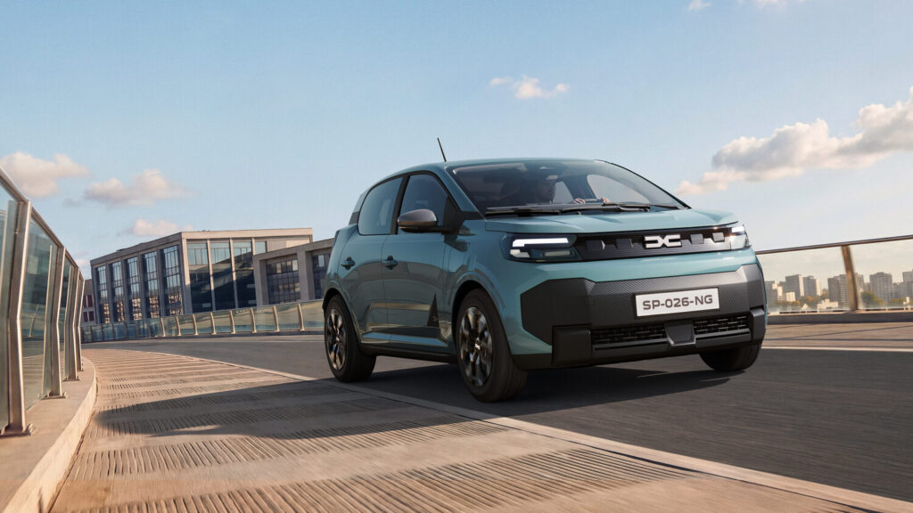 Yeni Dacia Spring'in önden görünümü, ikinci nesil elektrikli A segmenti modeli