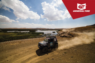 General Tire lastikleriyle TransAnatolia 2026 parkurunda ilerleyen off-road aracı