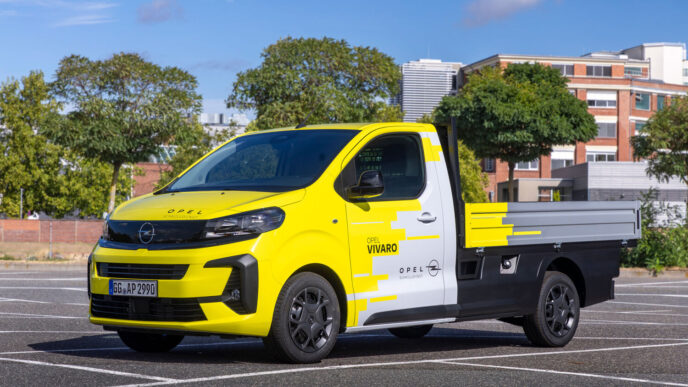 Tofaş üretimi Opel Vivaro Kamyonet 150 HP motor seçeneğiyle tanıtıldı