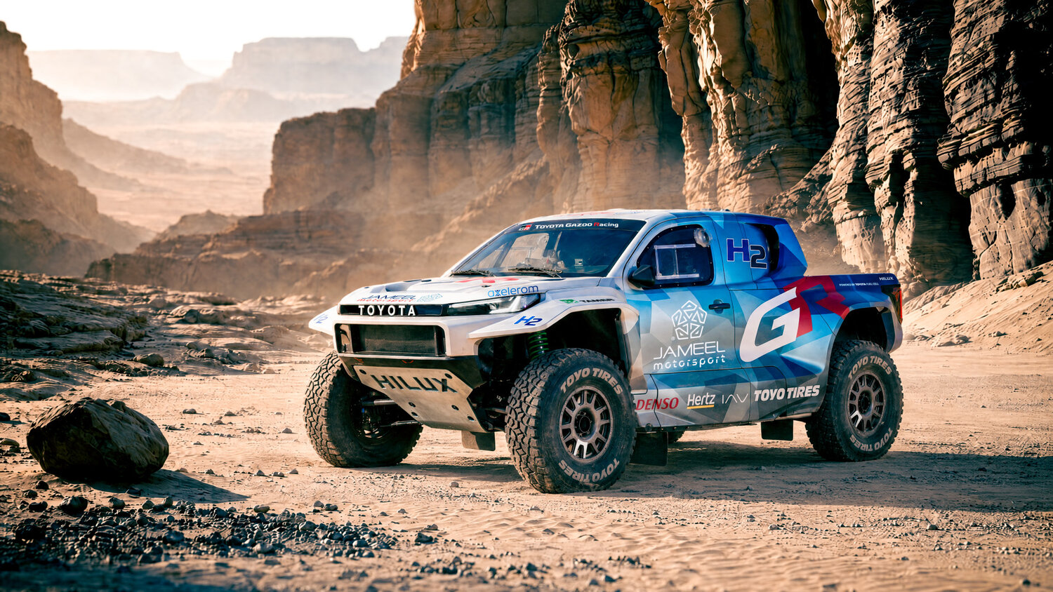 2027 Dakar Rallisi'nde yarışacak hidrojen yakıt hücreli Toyota DKR GR FC Hilux