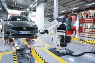 Altınay Robot'un GRASS teknolojisiyle araç plakası okuyan robot kolu