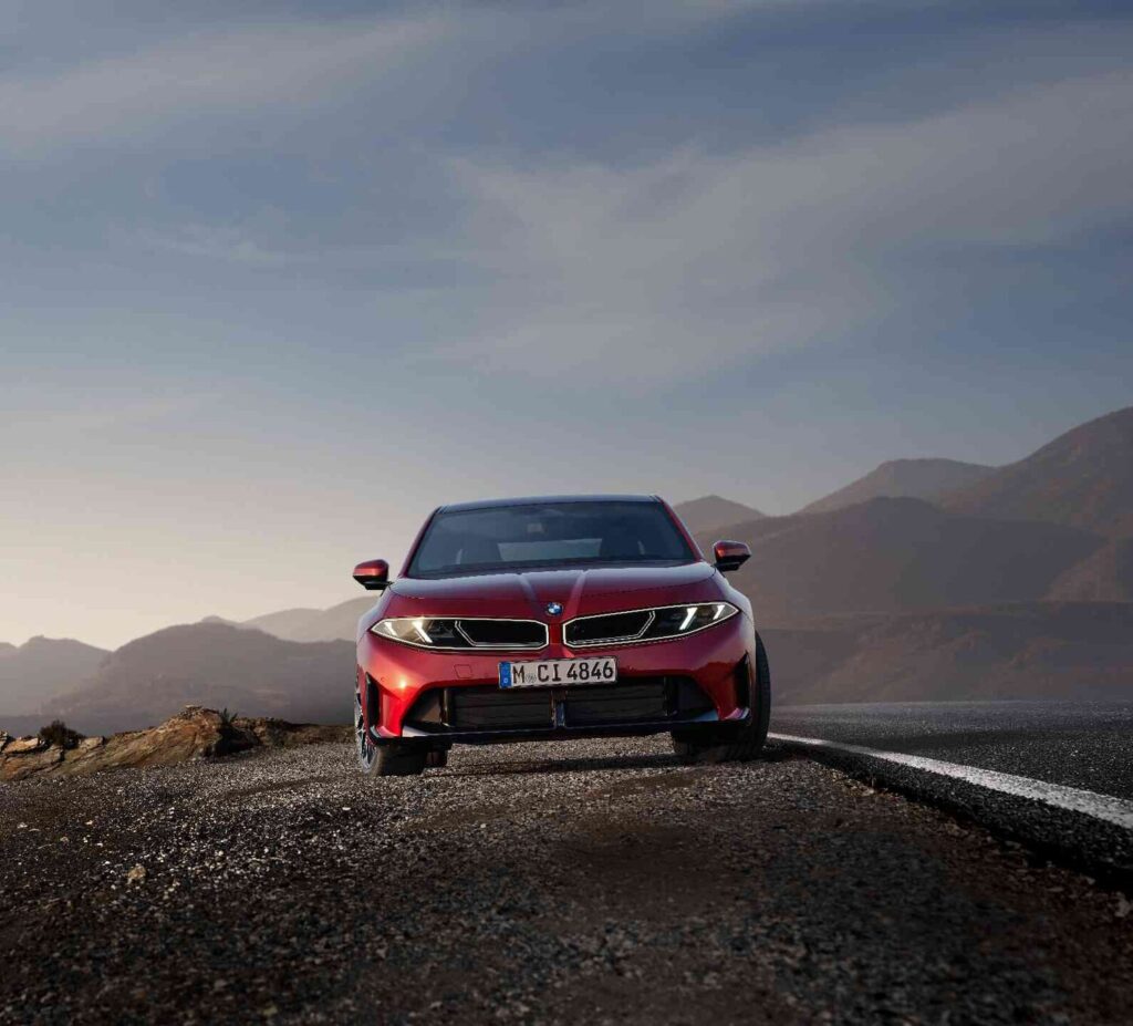BMW M350 xDrive sürüş halinde