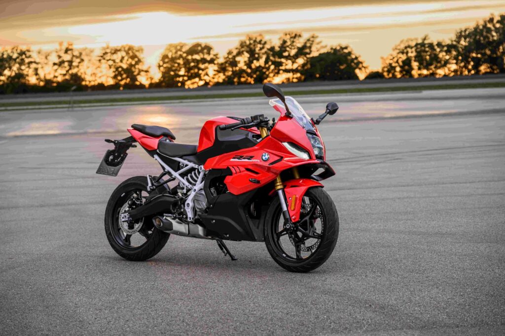 BMW F 450 RR tasarımı