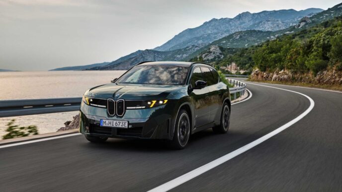 Yeni BMW iX3 M60 xDrive