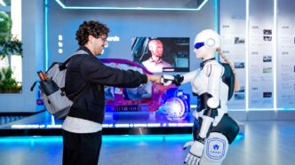 Chery Uluslararası Kullanıcı Zirvesi AiMOGA robotları