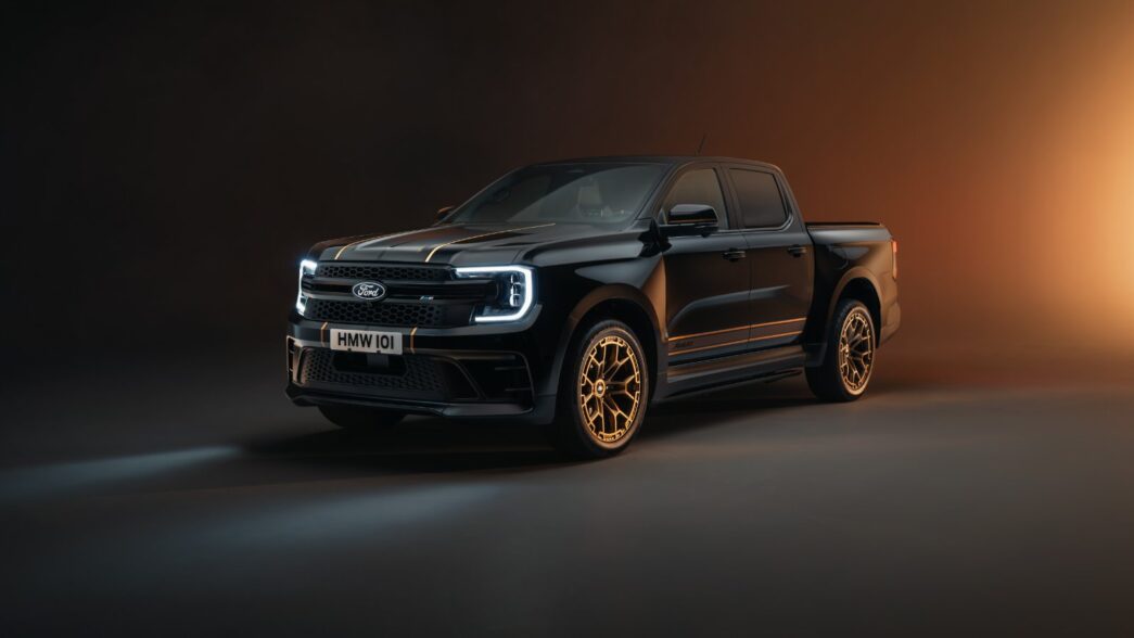 Ford Ranger MS-RT Champion Edition altın şeritli pick-up