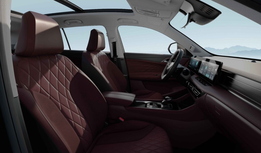 MG HS Luxury Plus kırmızı iç döşeme