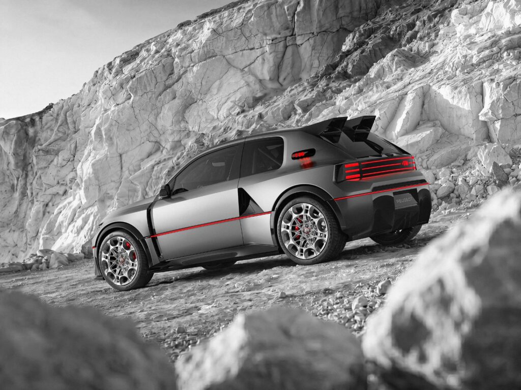 Peugeot E-T16 Concept yan görünüm