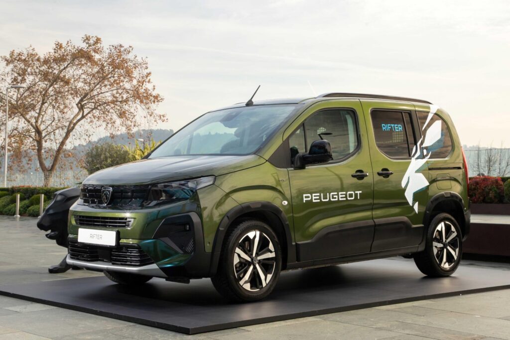 Peugeot Ekim 2026 kampanyasındaki Rifter