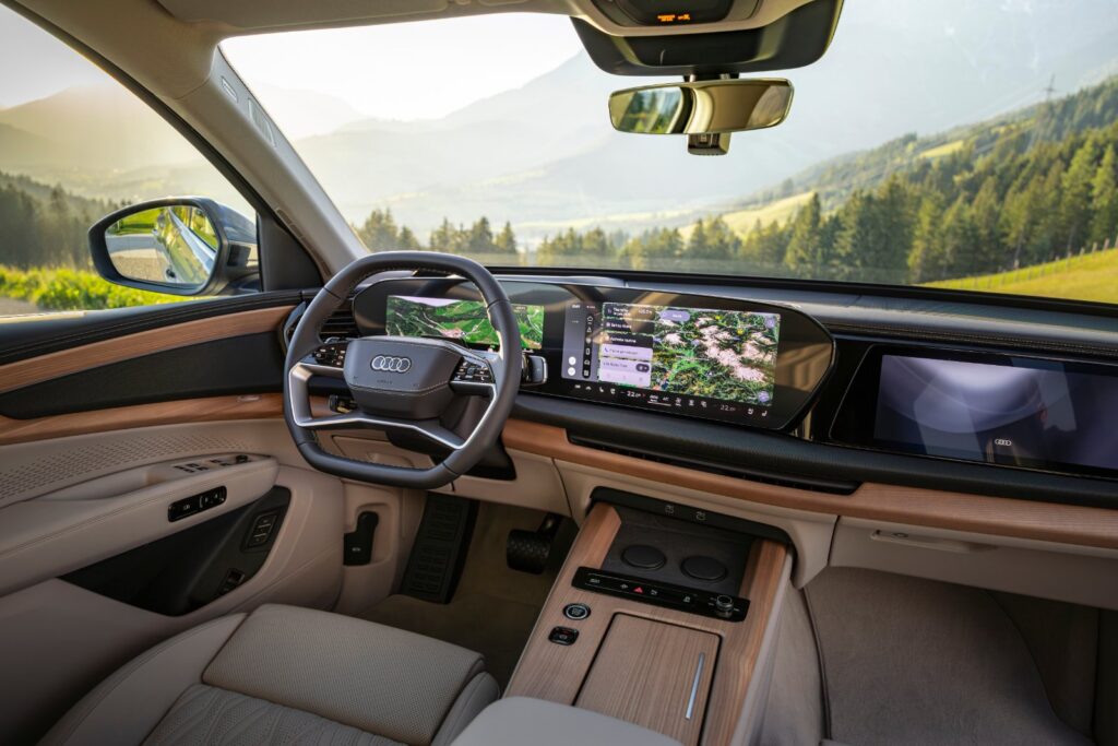 Yeni Audi Q7 iç mekân